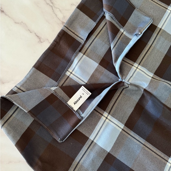 Mini Skirt - Picture 5 of 9